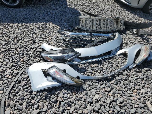 1G1ZG5ST5KF196310 - 2019 CHEVROLET MALIBU RS 银色 照片 12