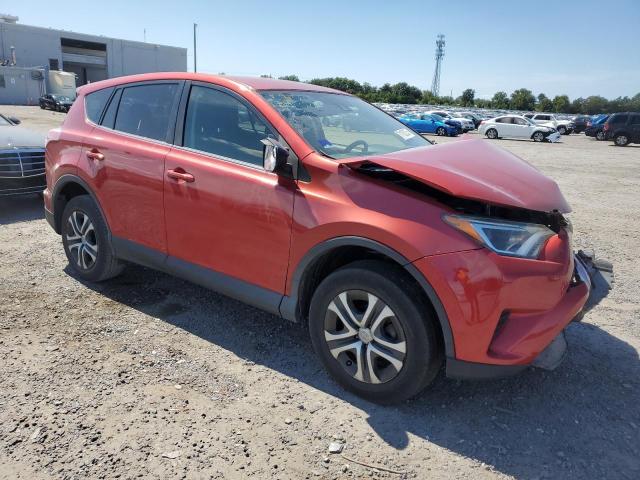 JTMBFREV0HJ169070 - 2017 TOYOTA RAV4 LE RED photo 4