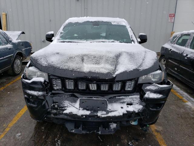 1C4RJFAG2HC700535 - 2017 JEEP GRAND CHER LAREDO შავი ფოტო 5