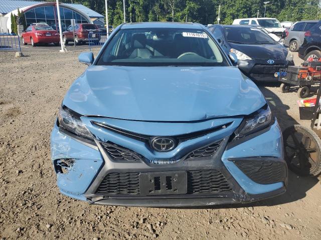 4T1T11BK9PU077933 - 2023 TOYOTA CAMRY SE NIGHT SHADE BLUE photo 5