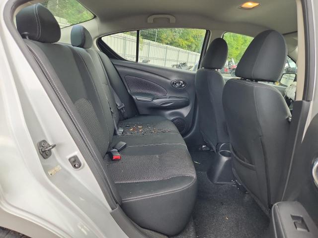 3N1CN7AP8KL812769 - 2019 NISSAN VERSA S 银色 照片 10