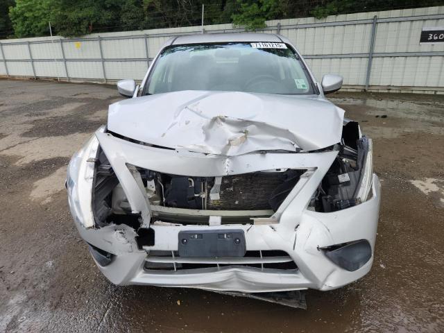 3N1CN7AP8KL812769 - 2019 NISSAN VERSA S 银色 照片 5