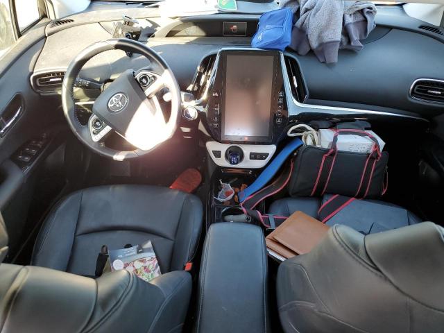 JTDKARFP6H3064567 - 2017 TOYOTA PRIUS PRIM SILVER photo 8