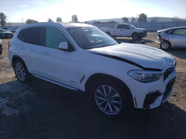 5UXTR9C5XJLD65852 - 2018 BMW X3 XDRIVE30I WHITE photo 4