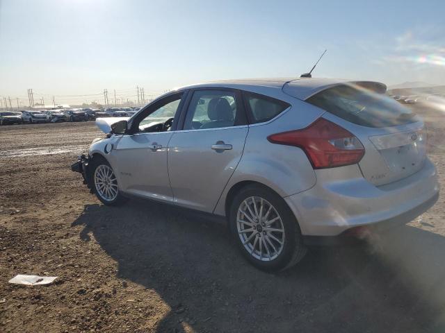 1FADP3R45DL139880 - 2013 FORD FOCUS BEV SILVER photo 2