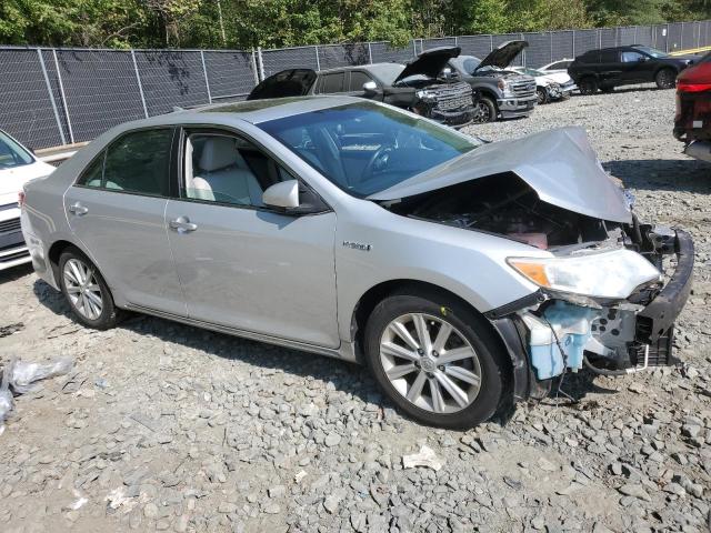 4T1BD1FK5DU094530 - 2013 TOYOTA CAMRY HYBRID SILVER photo 4