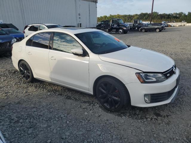 3VW4A7AJ1DM222366 - 2013 VOLKSWAGEN JETTA GLI თეთრი ფოტო 4