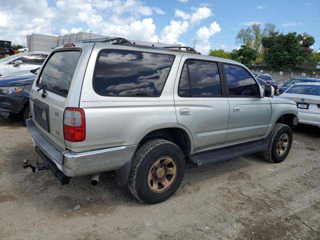 JT3GN86R8X0106473 - 1999 TOYOTA 4RUNNER SR5 SILVER photo 3