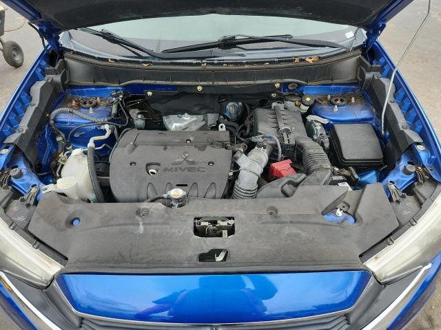 JA4AP3AU4HZ011877 - 2017 MITSUBISHI OUTLANDER ES BLUE photo 11