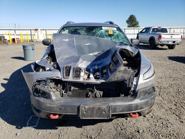 1C4PJMBB0HW515140 - 2017 JEEP CHEROKEE TRAILHAWK GRAY photo 5