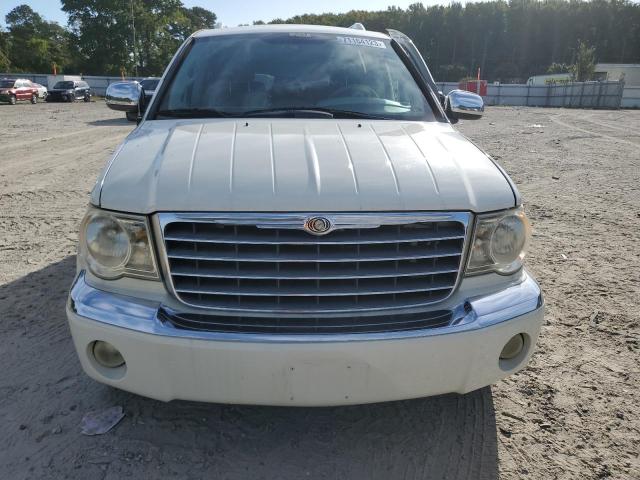 1A8HX58P49F701379 - 2009 CHRYSLER ASPEN LIMITED CREAM photo 5