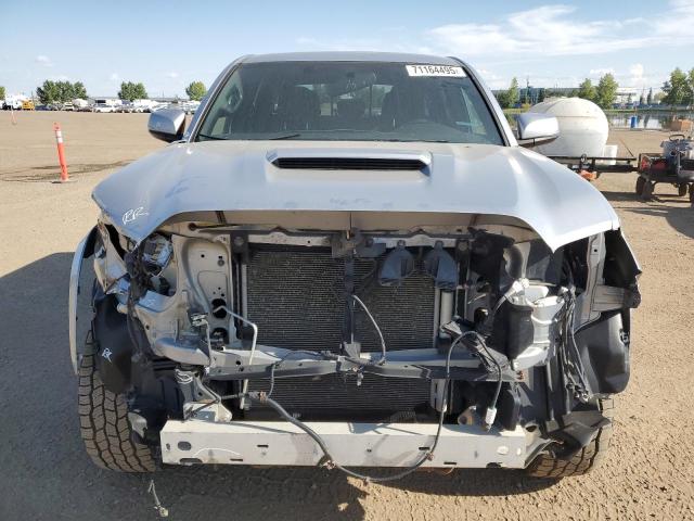5TFCZ5AN9HX055267 - 2017 TOYOTA TACOMA DOUBLE CAB 银色 照片 5