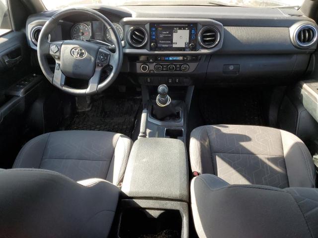 5TFCZ5AN9HX055267 - 2017 TOYOTA TACOMA DOUBLE CAB 银色 照片 8