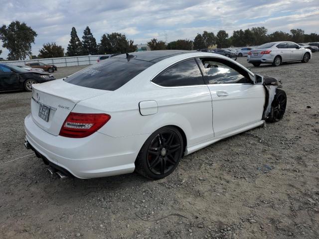 WDDGJ8JB5FG346917 - 2015 MERCEDES-BENZ C 350 4MATIC WHITE photo 4