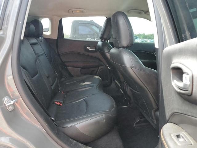 3C4NJCCB2KT755710 - 2019 JEEP COMPASS LIMITED SILVER photo 10