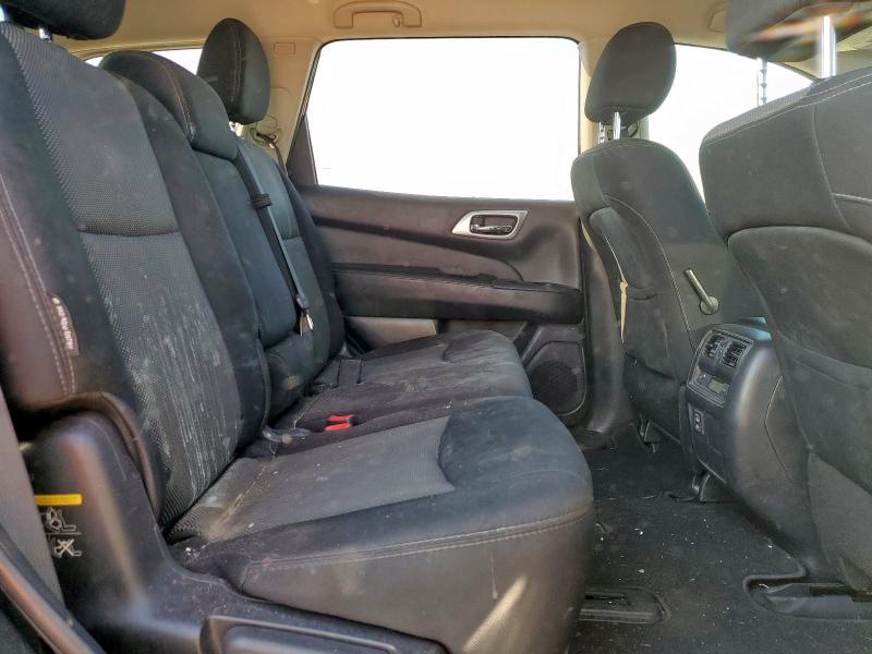 5N1DR2MM8JC634703 - 2018 NISSAN PATHFINDER S შავი ფოტო 11