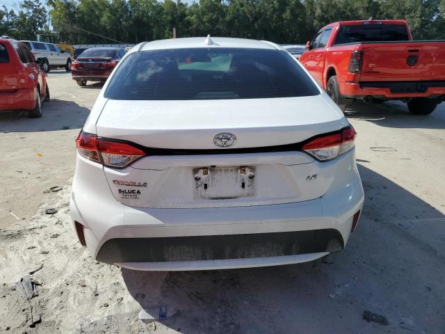 JTDEPRAE5LJ109780 - 2020 TOYOTA COROLLA LE WHITE photo 6