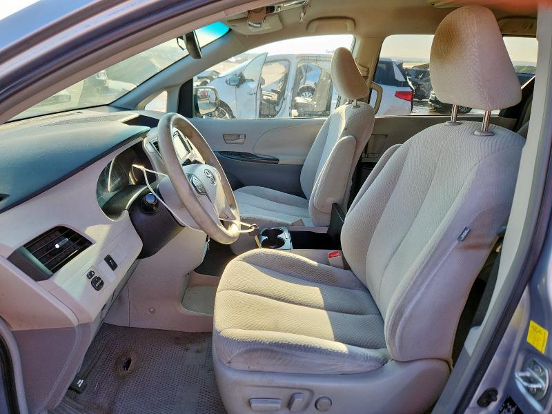 5TDKK3DC3BS085697 - 2011 TOYOTA SIENNA LE Gümüş foto 7