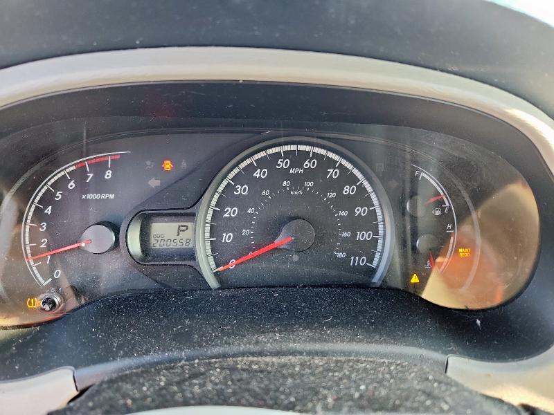 5TDKK3DC3BS085697 - 2011 TOYOTA SIENNA LE Gümüş foto 9