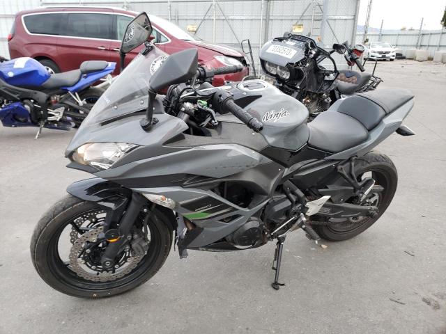 JKAEXEJ14JDA02993 - 2018 KAWASAKI EX650 J 黑色 照片 2