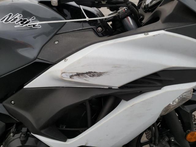 JKAEXEJ14JDA02993 - 2018 KAWASAKI EX650 J 黑色 照片 9