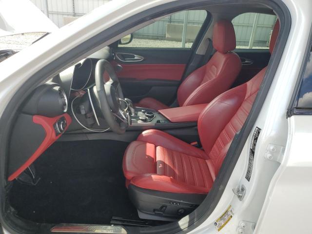 ZARFAEEN1J7597733 - 2018 ALFA ROMEO GIULIA TI Q4 WHITE photo 7