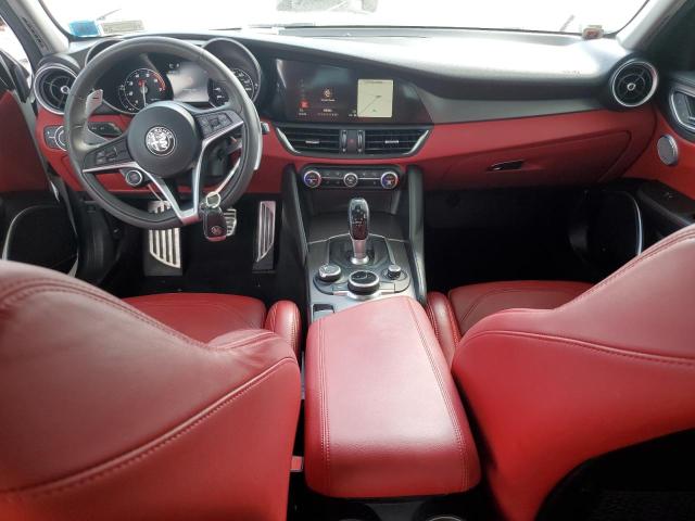 ZARFAEEN1J7597733 - 2018 ALFA ROMEO GIULIA TI Q4 WHITE photo 8