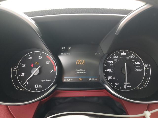 ZARFAEEN1J7597733 - 2018 ALFA ROMEO GIULIA TI Q4 WHITE photo 9