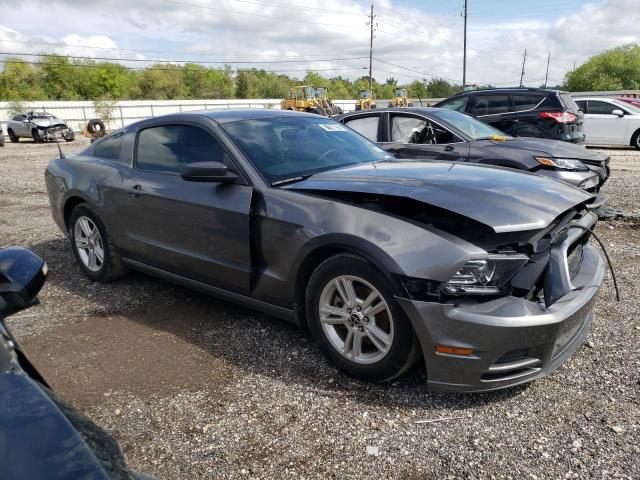 1ZVBP8AM3E5228229 - 2014 FORD MUSTANG GRAY photo 4