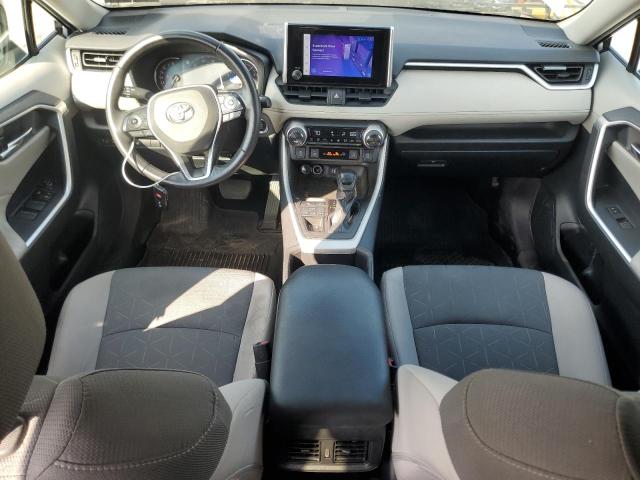 2T3P1RFV0PC334037 - 2023 TOYOTA RAV4 XLE 银色 照片 8