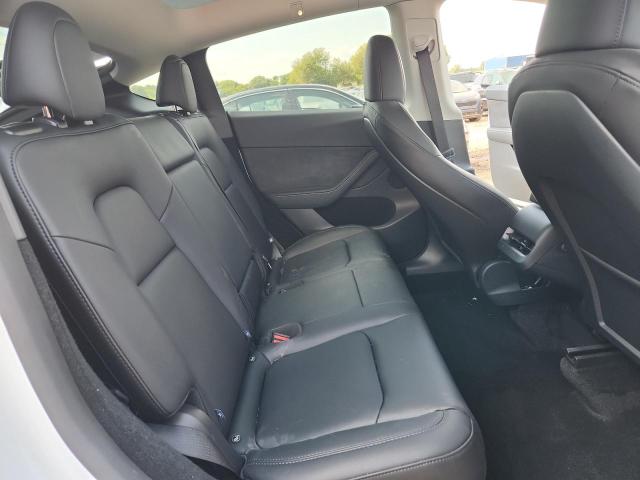 7SAYGDEE3SF295788 - 2025 TESLA MODEL Y Ақ фото 10