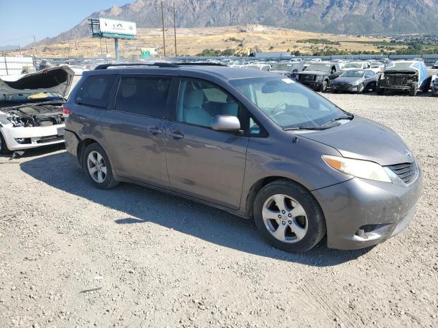 5TDKK3DC6BS128168 - 2011 TOYOTA SIENNA LE GRAY photo 4