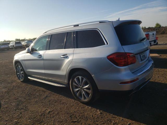 4JGDF7CE9DA256018 - 2013 MERZ GL 450 4MATIC 银色 照片 2