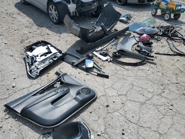 KNMAT2MV1KP523907 - 2019 NISSAN ROGUE S GRAY photo 13