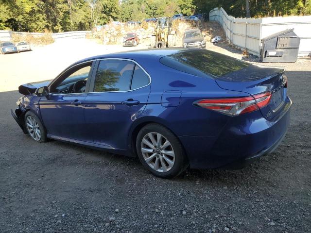 4T1B11HK0JU613615 - 2018 TOYOTA CAMRY L BLUE photo 2