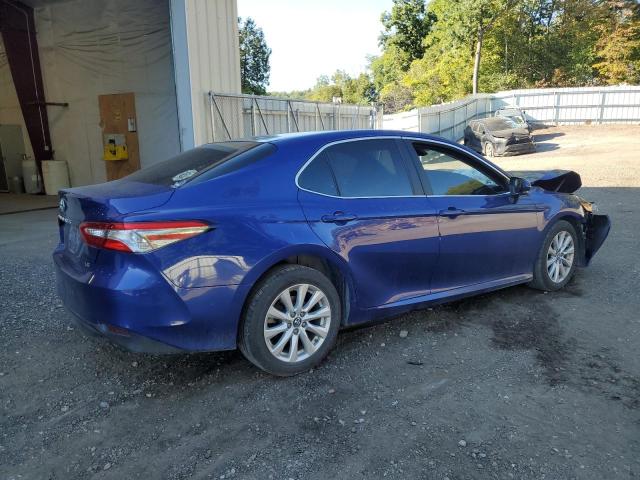 4T1B11HK0JU613615 - 2018 TOYOTA CAMRY L BLUE photo 3