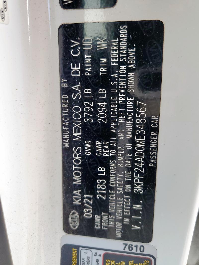 3KPF24AD0ME348567 - 2021 KIA FORTE FE WHITE photo 12