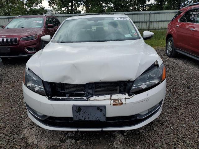 1VWCN7A36CC109997 - 2012 VOLKSWAGEN PASSAT SEL Blanc photo 5