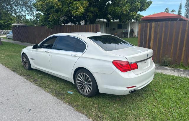 WBAKB8C50BC852016 - 2011 BMW 750 LI WHITE photo 3