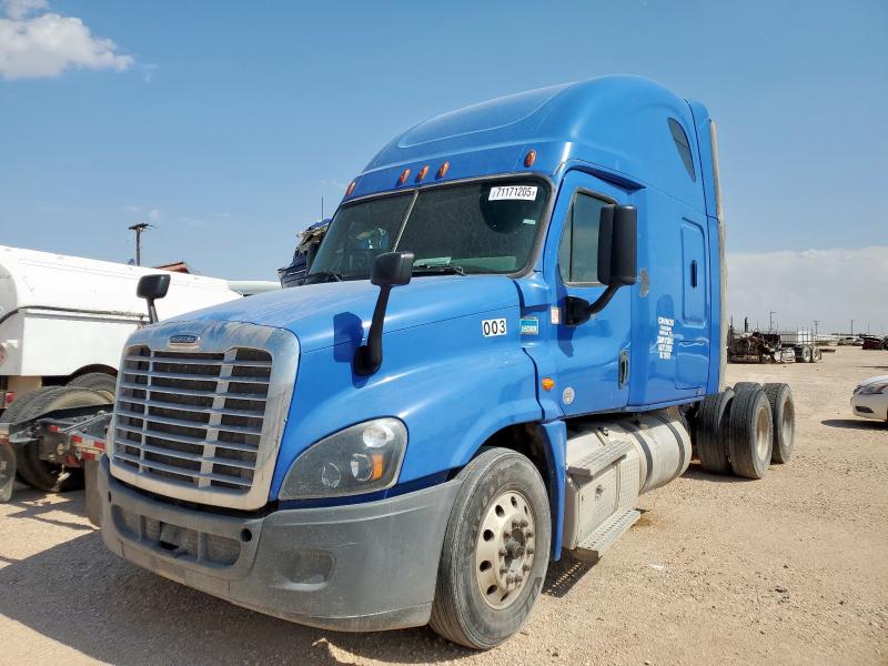 1FUJGLD55GLHG2425 - 2016 FREIGHTLINER CASCADIA 1 BLUE photo 2