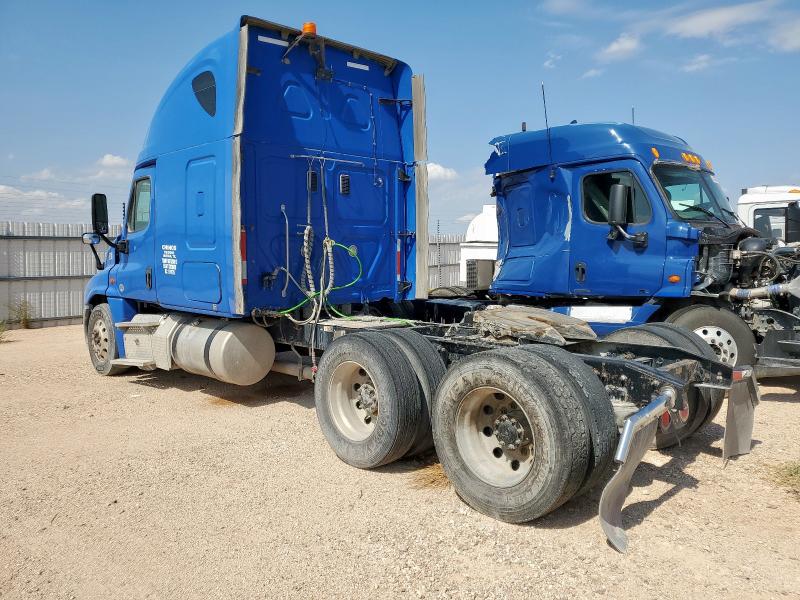 1FUJGLD55GLHG2425 - 2016 FREIGHTLINER CASCADIA 1 BLUE photo 3