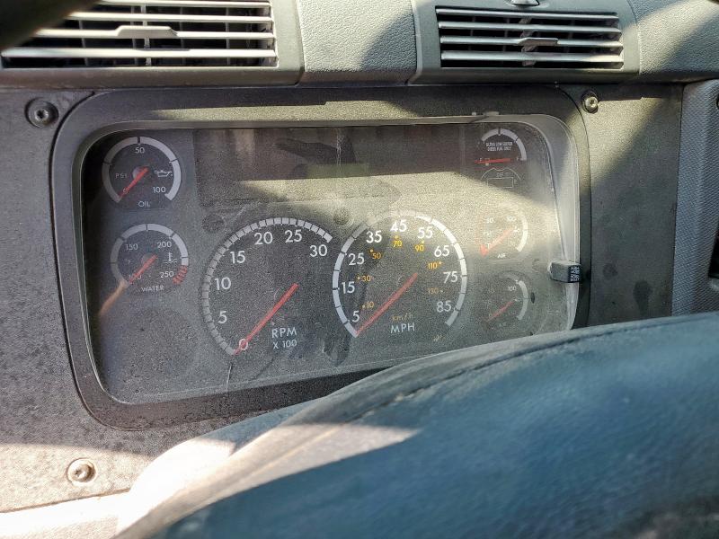 1FUJGLD55GLHG2425 - 2016 FREIGHTLINER CASCADIA 1 BLUE photo 8