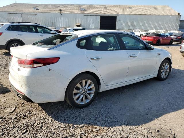 5XXGT4L32JG253260 - 2018 KIA OPTIMA LX 白色 照片 3