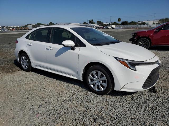 JTDBCMFE6R3049564 - 2024 TOYOTA COROLLA LE WHITE photo 4