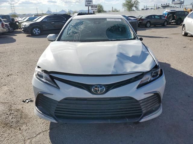 4T1C11AK0PU152102 - 2023 TOYOTA CAMRY LE WHITE photo 5