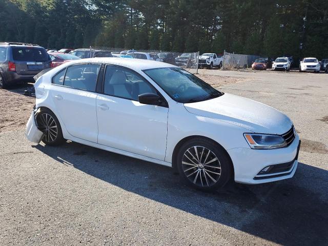 3VWD17AJ5GM302421 - 2016 VOLKSWAGEN JETTA SPORT WHITE photo 4