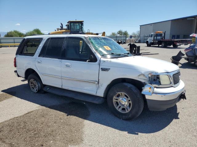 1FMRU1565YLB51551 - 2000 FORD EXPEDITION XLT WHITE photo 4
