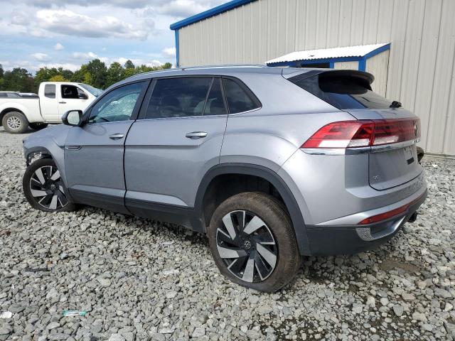 1V2HE2CA4RC232647 - 2024 VOLKSWAGEN ATLAS CROS SE SILVER photo 2