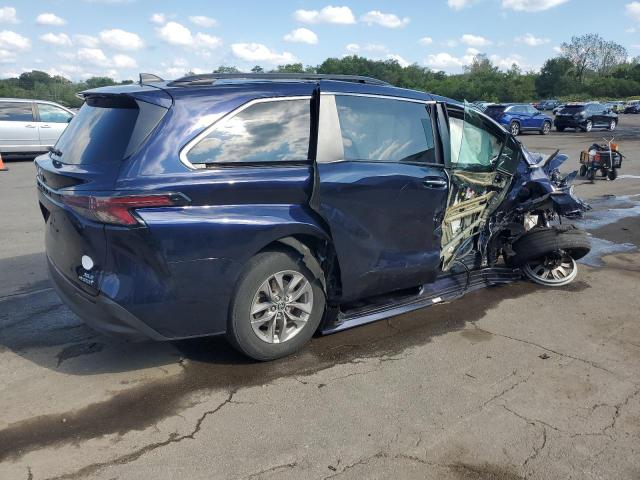5TDYSKFC6PS087792 - 2023 TOYOTA SIENNA XLE BLUE photo 3