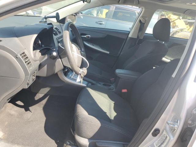 5YFBU4EE0CP055874 - 2012 TOYOTA COROLLA BASE Gümüş foto 7